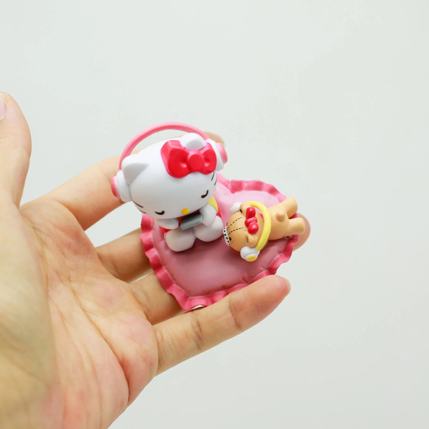 Sanrio Characters Hello Kitty Blind Box Toy Kawaii Figure Bath Travel Play Games Watch TV Scene Model Desk Car Decoration